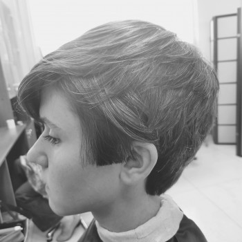 Короткая женская стрижка на короткие волосы гарсон, фото - Парикмахер-колорист Алла Домбровская