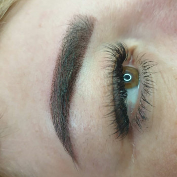 Перманентный макияж бровей татуаж
                    Врач-косметолог Юлия Харьков