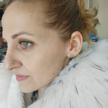 Пирсинг
                    Мастер по пирсингу Владимир Николаев