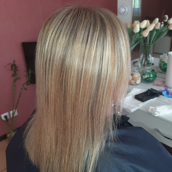 Выпрямление волос
                    Парикмахер Алина Херсон