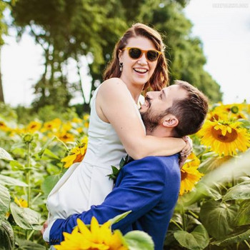 фотосесія пари, фотосесія у соняшниках, фотосесія лав сторі, літня фотосесія