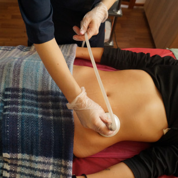 Вакуумно - роликовый аппаратный массаж
                    Массажист Анна Бредун Днепр