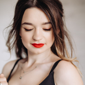 Макіяж
                    Візажист Катерина Львів