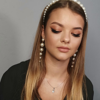 Макіяж
                    Візажист Катерина Львів