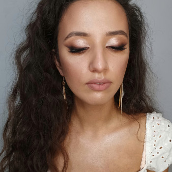 Макіяж
                    Візажист Катерина Львів