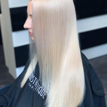 Фарбування волосся з LUX укладкою
                    Салон красоты Wizard Киев