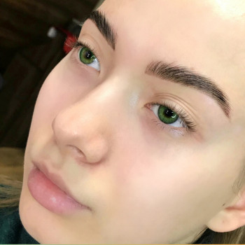 Долговременная укладка бровей