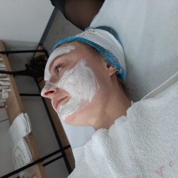 Атравматическая чистка лица
                    Косметолог Юлия Чернігів