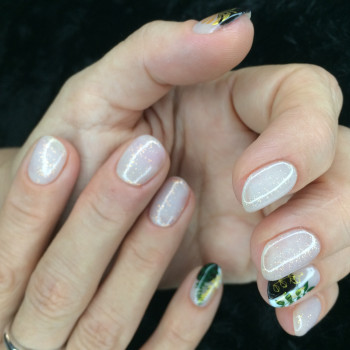 Маникюр с покрытием
                    Майстер манікюру Дмитрий Андренко Харків