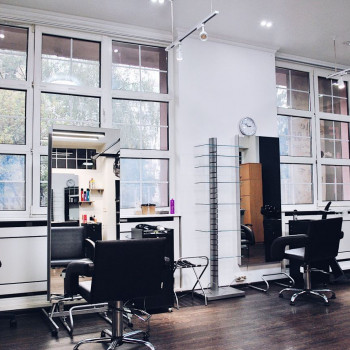 Оренда робочого місця
                    Салон красоты THE Beauty Простір Киев