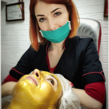Догляд на основі «Gold Matrix Mask».
Студія Наталії Філь.

 #доглядзаобличчям