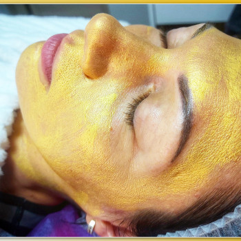 Догляд на основі «Gold Matrix Mask».
Студія Наталії Філь.

 #доглядзаобличчям
