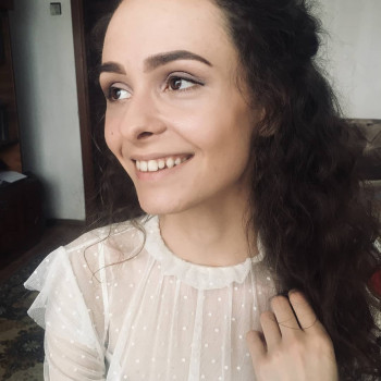   макіяж
  зачіска
  зачіска та макіяж