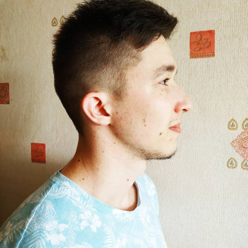   стрижка
  Fade
  машинкою