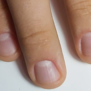 После маникюра.