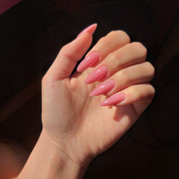 Маникюр, наращивание
                    Мастер маникюра Александра Киев