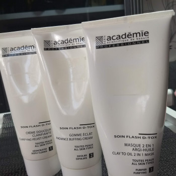 Экспресс - Детокс. Глубокое очищение лица
                    Косметолог Светлана Дніпро