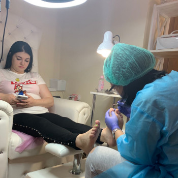 Педикюр
                    Нігтьова студія Beauty Тюнинг Херсон