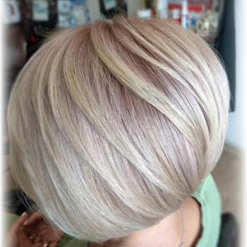 Окрашивание блонд
                    Art Beauty Coworking в Арт-клубе Цирюльня у Лары Одесса