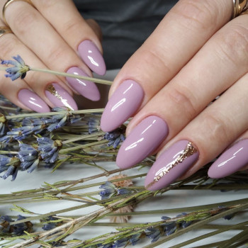 Маникюр, гель-лак
                    Салон краси Golden Time Чернігів