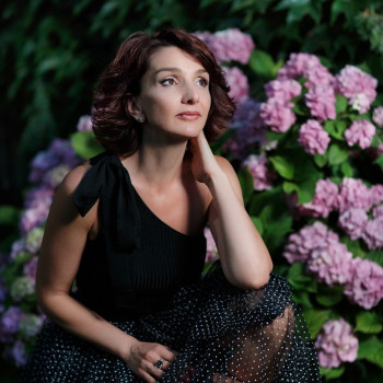 Профессиональный макияж
                    Візажист Алеся Дніпро