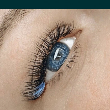 Наращивание ресниц
                    Парикмахер-колорист Алена Одесса