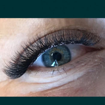 Наращивание ресниц
                    Парикмахер-колорист Алена Одесса