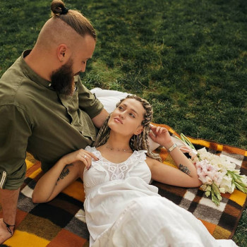 Фотосессия пары на пикнике лав стори, фото -  Вівсяник Любов