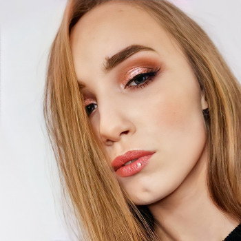 Макіяж
                    Визажист Лілія Ровно