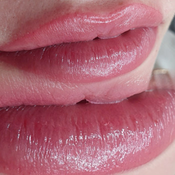 Акварельні губи, перманентний макіяж губ
                    Мастер перманентного макияжа Наталия Ивановна Киев