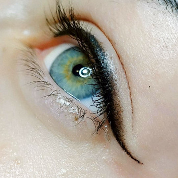 Перманентний макіяж стрілок, стрілка з розтушовкою
                    Майстер перманентного макіяжу Наталия Ивановна Київ