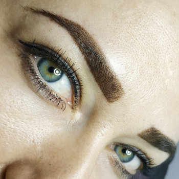 Перманентний макіяж стрілок, стрілка з розтушовкою
                    Майстер перманентного макіяжу Наталия Ивановна Київ