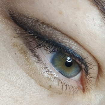 Перманентний макіяж стрілок, стрілка з розтушовкою
                    Майстер перманентного макіяжу Наталия Ивановна Київ