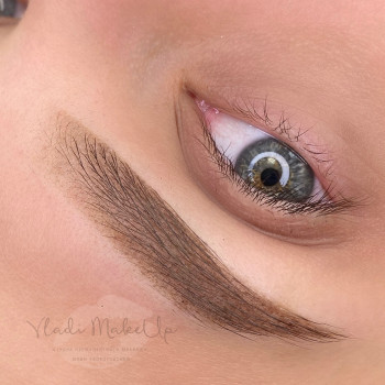 Перманентный макияж
                    Майстер перманентного макіяжу Юлия Київ