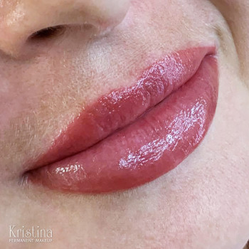 Перманентный макияж губ
                    Перманентный макияж Кристина Чернигов