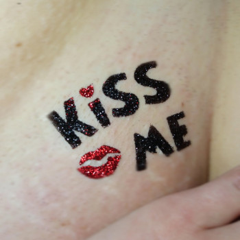 Шугаринг
                    Салон красоты Larin Вишнёвое