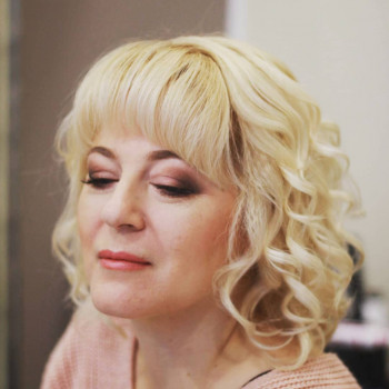жіноча зачіска, професійний макіяж