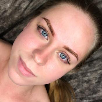 Пудровые брови