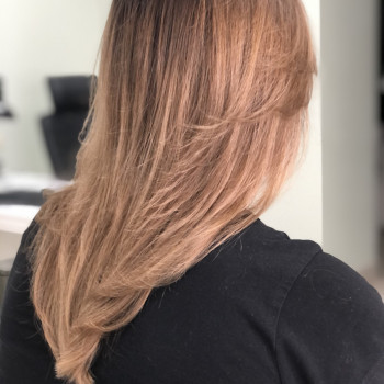 Окрашивание в технике растяжка
                    Перукар Римма Харків