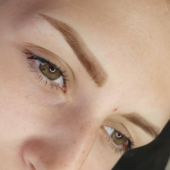 Пудрове напилення брів
                    Студия татуажа Perfect Makeup Хмельницкий