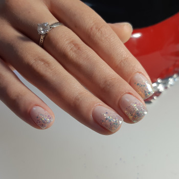 Маникюр
                    Мастер маникюра Татьяна Киев