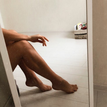 Педикюр, покрытие
                    Майстер манікюру Татьяна Київ