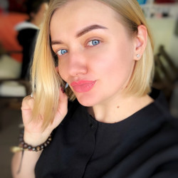 Спикер Ксения Олива