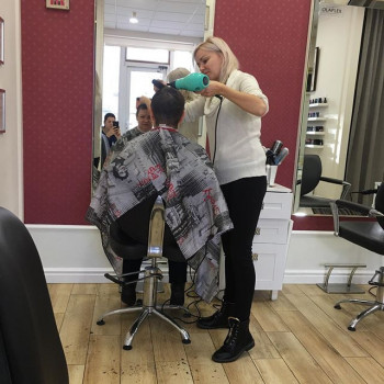 Женская стрижка
                    Салон краси Светлана Київ