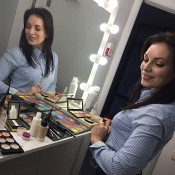 Макияж
                    Перукар-колорист Radu Вінниця