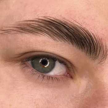 Ламинирование бровей