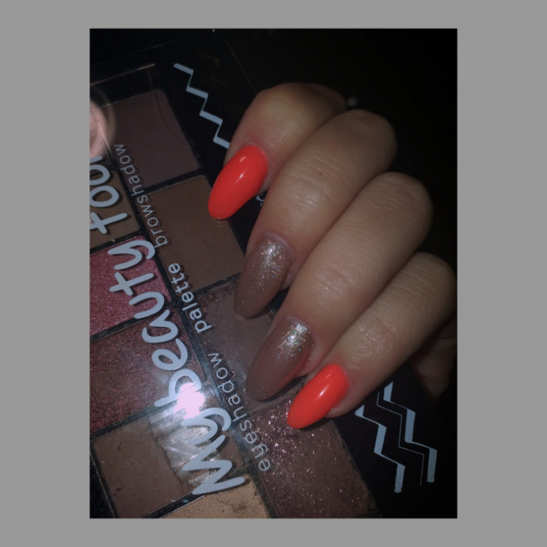 Наращивание + покрытие
                    Мастер маникюра Юля Байрак Каменское