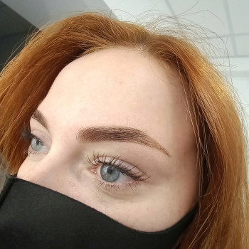 Корекція і фарбування брів
                    Визажист Катерина Львов