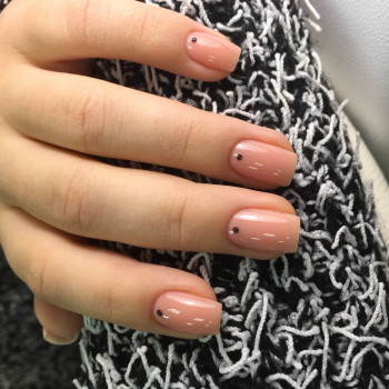 Покриття гель-лак
                    Майстер манікюру Катерина Тернопіль