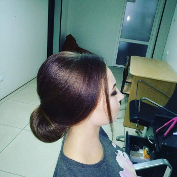 Прически
                    Парикмахер-колорист Radu Винница